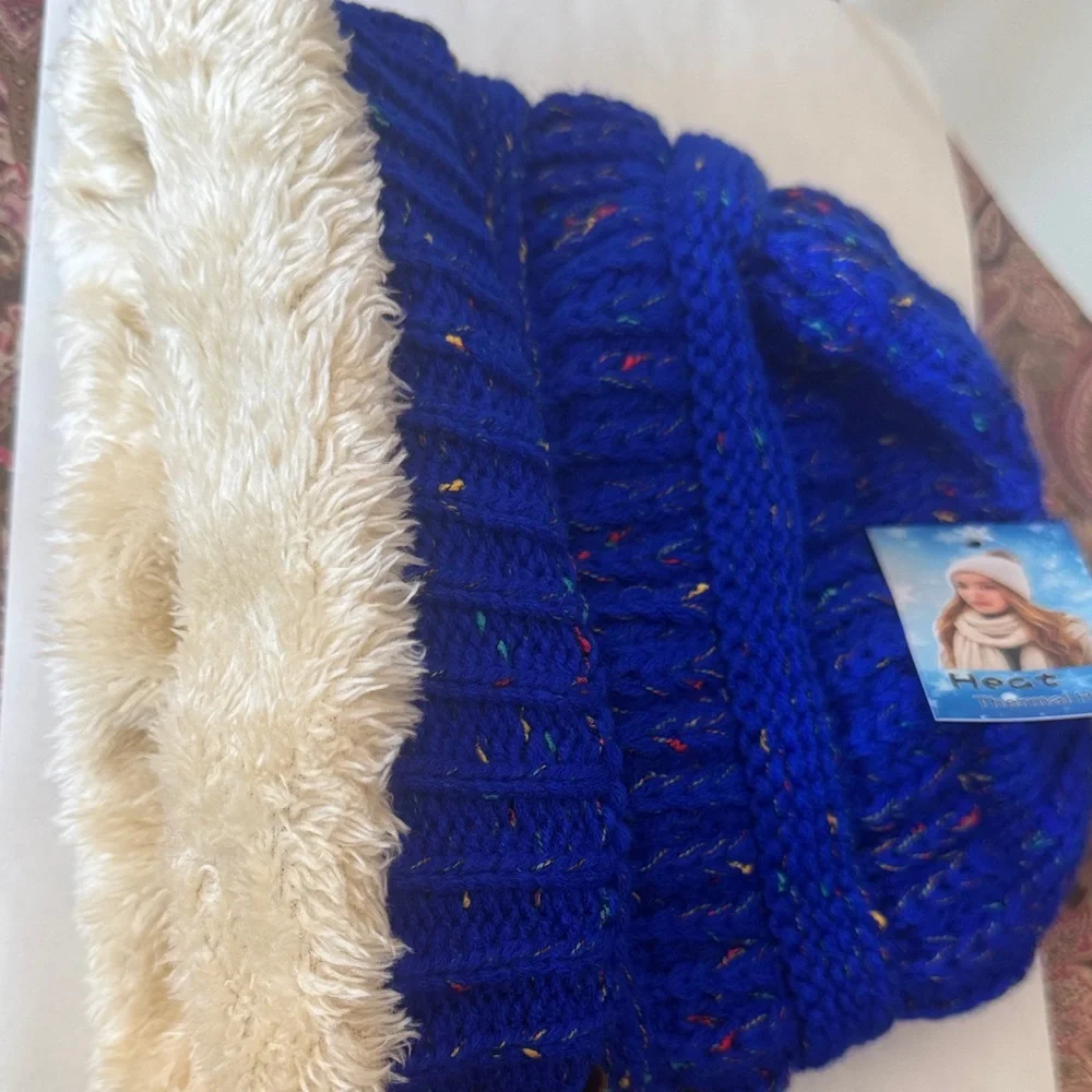 C.C Blue Knit women’s  Beanie with Pom Pom